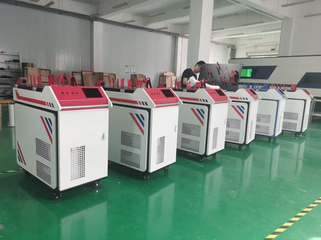 Hand-1000W 1080nm IPG MAX Laser Welding Machine CW IEC60204