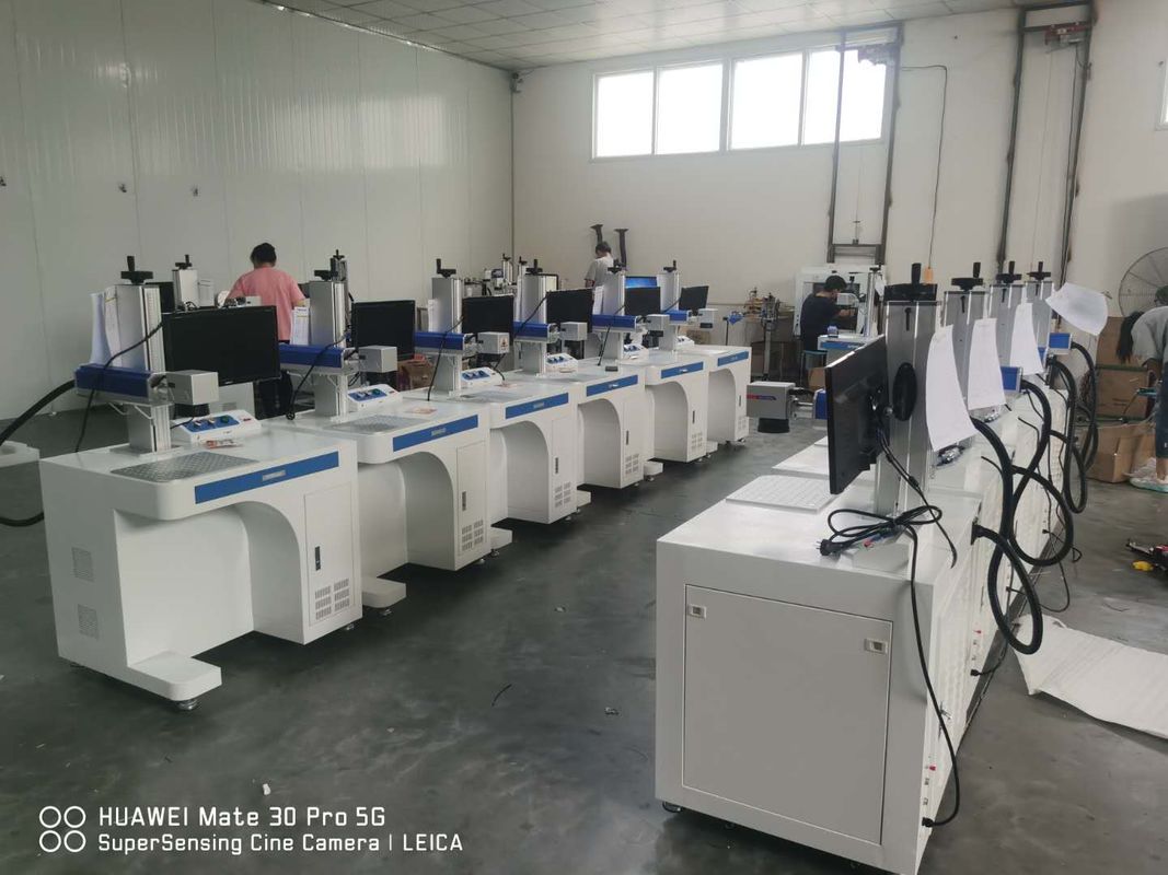 Markierungsmaschinen Lasers des Metall30w 60khz, Laser-Markierungs-Maschine für Plastik