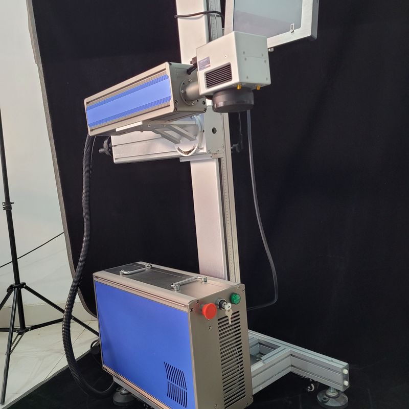Raycus-CER Fliegen-Laser-Markierungs-Maschine für Metallrohr