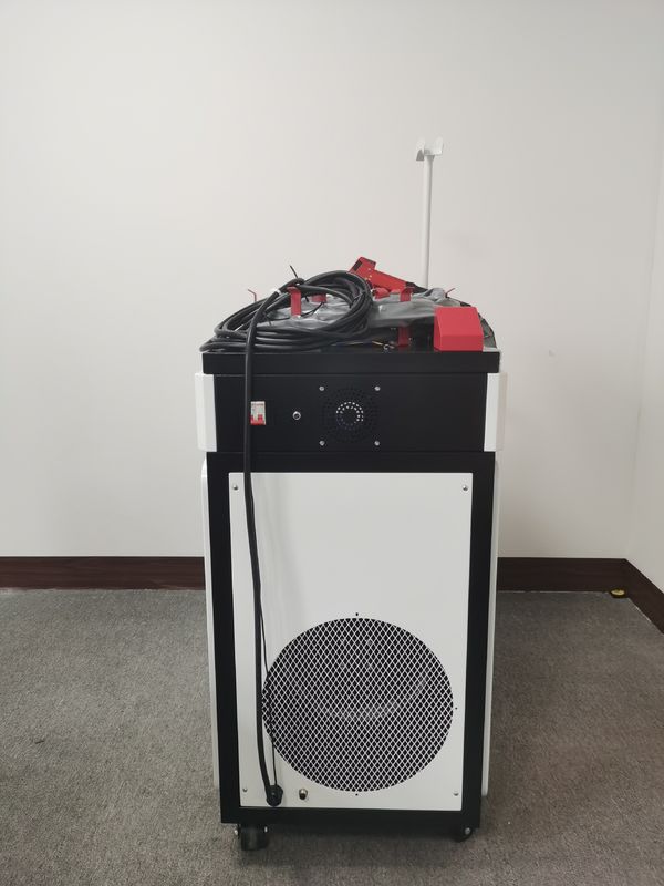 1080nm CW Handlaser-Schweißgerät 1500W CER mit Kühler