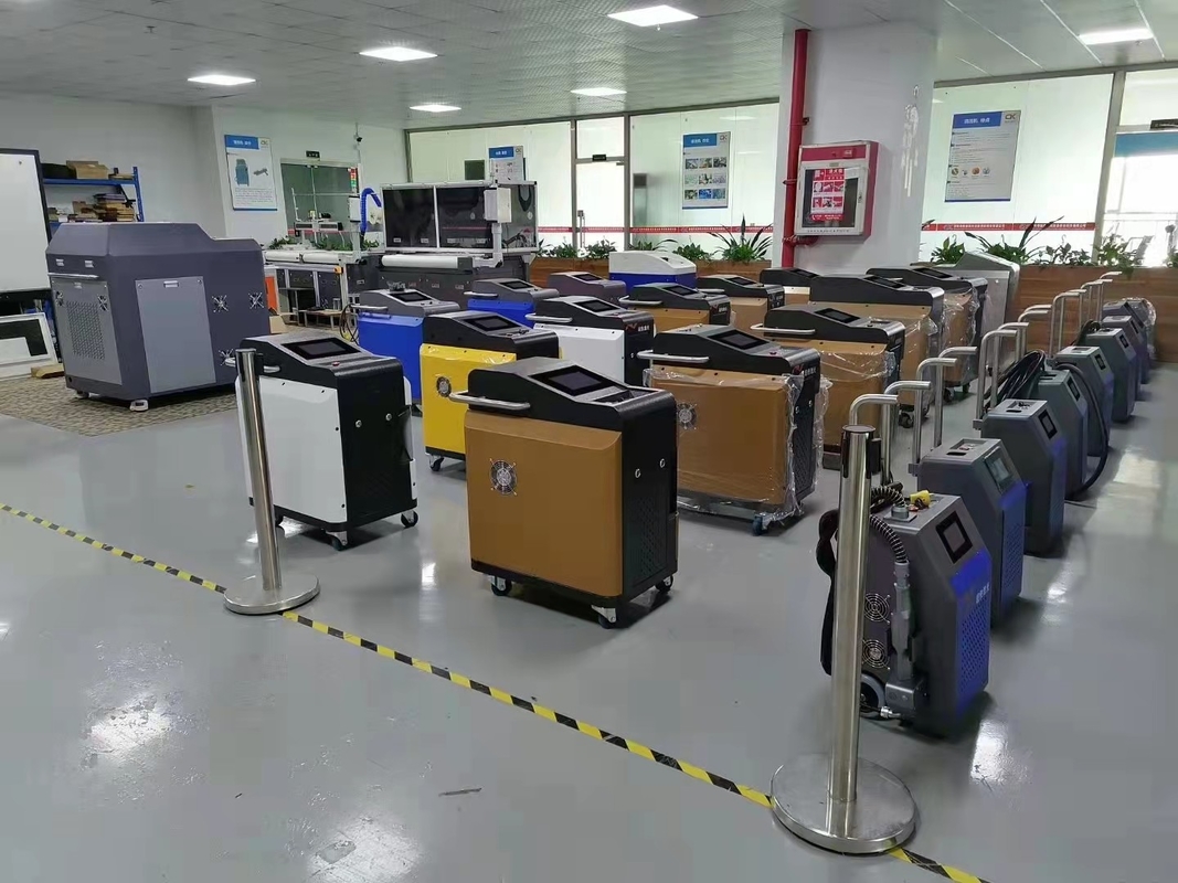 500W MOPA Lasersender Laserreinigungsmaschinen-max JPT für Entrostung